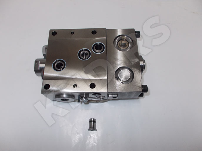 VENTIL HIDR.RAZVODNI DEUTZ/CASE/EICHER/FENDT/KRAMER/MERCEDES BENZ/SCHLYTER VENTIL HIDR.RAZVODNI DEUTZ/CASE/EICHER/FENDT/KRAMER/MERCEDES BENZ/SCHLYTER